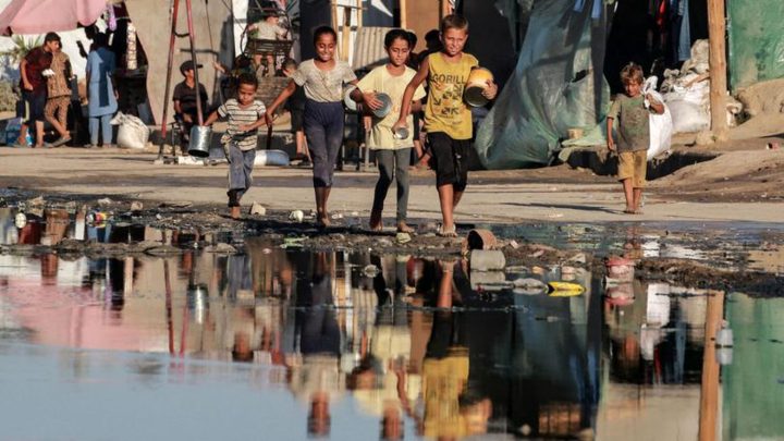 الاتحاد الأوروبي: تفاقم الكارثة الإنسانية في غزة يؤدي إلى انتشار الأوبئة