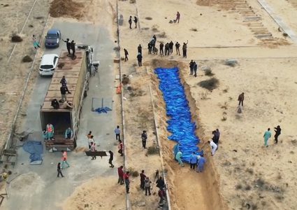 دفن جثامين 84 شهيدا في خان يونس سلمهم الاحتلال عقب اختطافهم