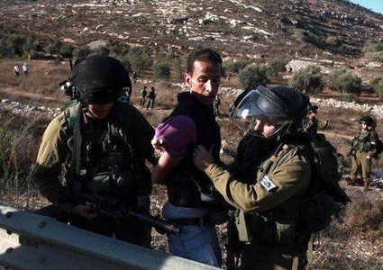 قوات الاحتلال تعتقل ثلاثة مواطنين من بيت لحم