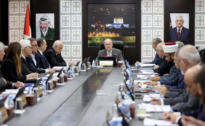 مجلس الوزراء يحذر من الكارثة الوبائية في غزة ويبحث جهود وزارة الصحة بهذا الخصوص