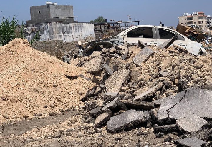 آثار الدمار الذي خلفته قوات الاحتلال بالمنطقة الصناعية في جنين