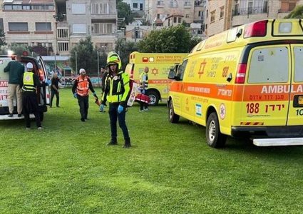 قتيل وعدة إصابات و طائرات مسيرة تخترق الأجواء الإسرائيلية