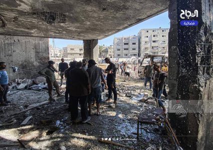 آثار الدمار الذي لحق بمدرسة عبد الفتاح حمود بعد استهدافها من طائرات الاحتلال