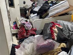 قوات الاحتلال تعيث خرابا في محتويات منزل الشيخ جهاد شحادة بعد اعتقاله من بلدة جماعين