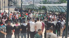 الكتل الطلابية في جامعة النجاح تنظم وقفة تضامنية مع غزة تنديدا بمجازر الاحتلال