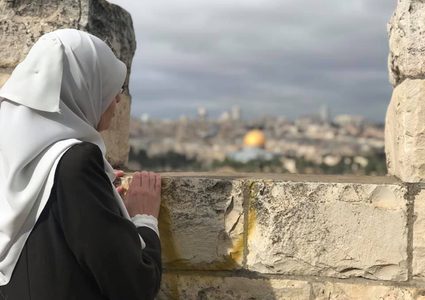 قوات الاحتلال تلاحق صحفيين في القدس