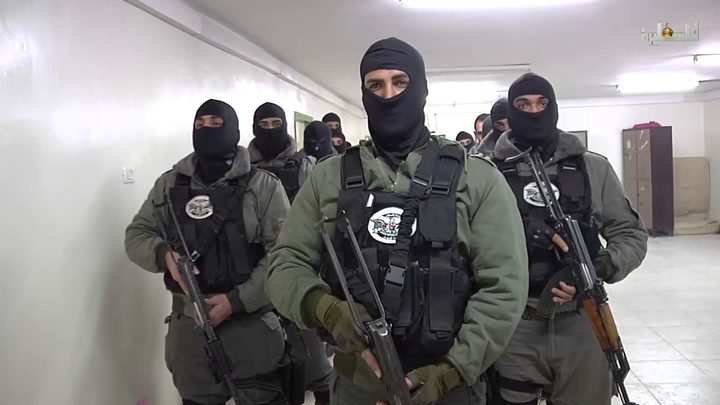"الأمن الوقائي" في نابلس يقبض على شخصين بتهمة ابتزاز مالي