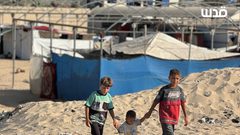 تواجد خجول للنازحين في مواصي رفح؛ بسبب قربها من مناطق توغل جيش الاحتلال في رفح