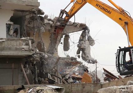 الاحتلال يخطر بوقف العمل في أكثر من 15 منزلا مأهولا شمال أريحا