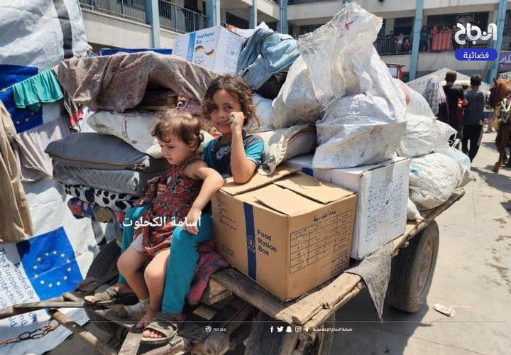 نزوح جديد لسكان شرق دير البلح إلى الغرب