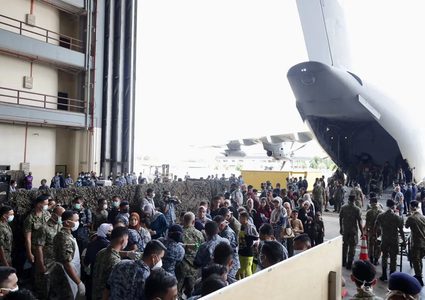 وصول عدد من جرحى غزة الى ماليزيا لتلقي العلاج