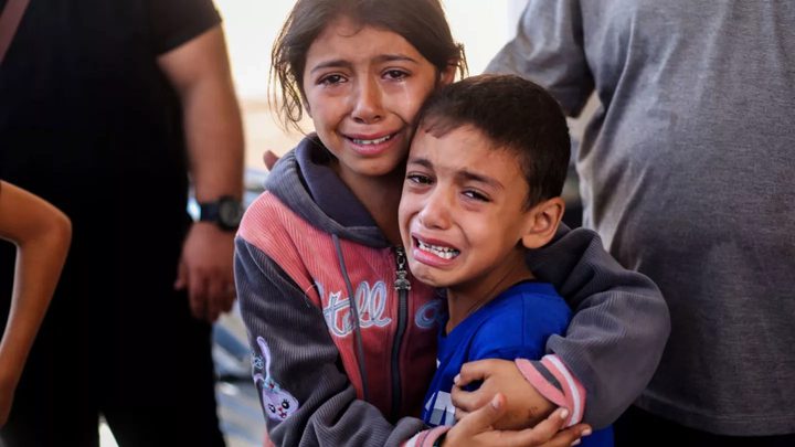 "إبادة البراءة" في غزة.. 15 ألف طفل استشهدوا و20 ألف جريح ومليون نازح