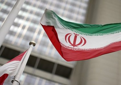 إيران: نؤكد حقنا في الرد ولا نسعى إلى تصعيد التوتر