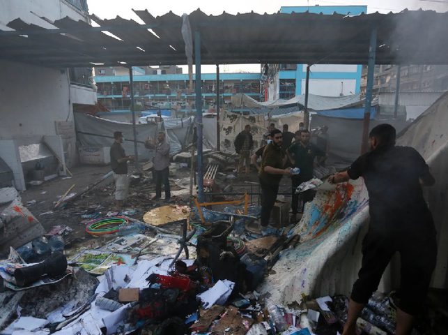 تسعة شهداء ومصابون في قصف الاحتلال مدرسة تؤوي نازحين غرب مدينة غزة