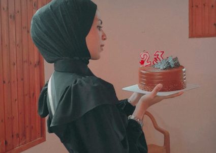 الطالبة دينا الملاحي رحلة الانبعاث من تحت تحت الركام وحلم لا يموت