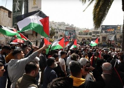 وقفة في نابلس لإسناد المعتقلين والتنديد بجرائم الاحتلال