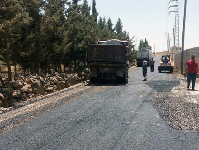 الاحتلال يوقف العمل بتعبيد طريق جنوب نابلس
