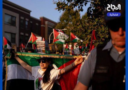 أنصار فلسطين يتظاهرون خلال مؤتمر الحزب الديمقراطي الأمريكي