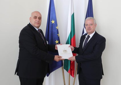 ابو جيش سفير فلسطين لدى جمهورية بلغاريا