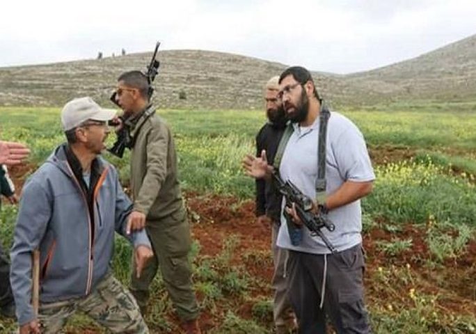 مستوطنون يهاجمون مزارعين في المنية جنوب شرق بيت لحم