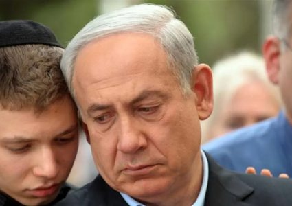 نتنياهو يطلب تعزيز الحماية لنجله خوفاً من إيران
