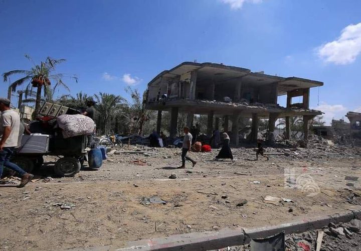 دمار كبير خلفه جيش الاحتلال في الجزء الشرقي من دير البلح وسط مدينة غزة