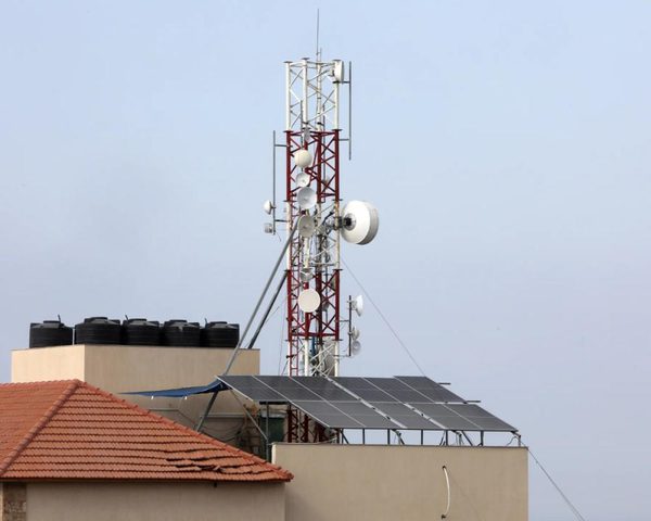 بسبب عدوان الاحتلال.. انقطاع الاتصالات كافة عن محافظة جنين