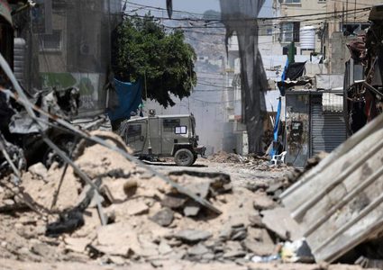 الاحتلال يواصل عدوانه على جنين ومخيمها لليوم الثالث على التوالي