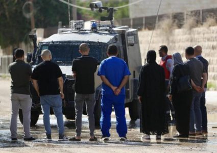 الاحتلال يجبر عائلات في مخيم جنين على اخلاء منازلها