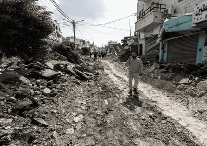 الاحتلال يجرف شارع وادي برقين في جنين