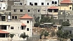 الاحتلال يحاصر منزلا في بلدة كفر دان