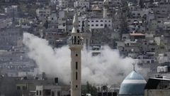 قوات الاحتلال تحاصر مسجد الانصار في مخيم جنين