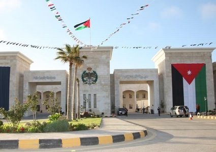 اغلاق جسر الملك حسين اثر اغلاقه من الجانب الاسرائيلي