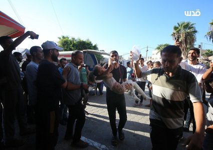 نقل إصابات بينهم أطفال إلى مستشفى شهداء الأقصى بدير البلح وسط قطاع غزة.