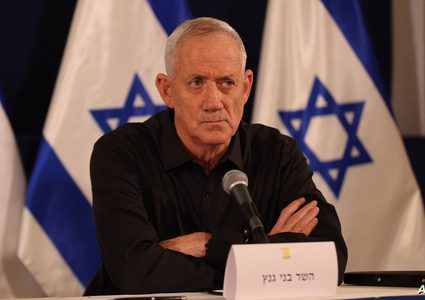 غانتس: إذا لم نتوصل لاتفاق سنضطر لدخول حرب في الشمال