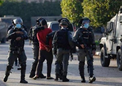 قوات الاحتلال تقتحم بيت كاحل وتعتقل أسيرا محررا