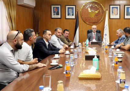 الأستاذ الدكتور رامي الحمد الله يلتقي فعاليات بيتا لتعزيز صمود المواطنين