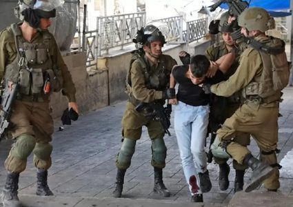 الاحتلال يعتقل 14 مواطنا من الضفة