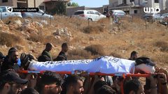 أهالي محافظة طوباس يشيعون شهداءهم الخمسة جراء قصف الاحتلال