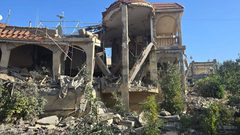 طيران الاحتلال يستهدف فجر اليوم منزلاً في حي العويني في وسط بنت جبيل بلبنان