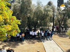 40 ألفا يؤدون صلاة الجمعة في المسجد الأقصى