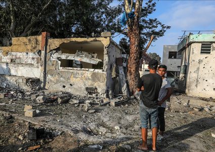 البابا فرنسيس يدين استهداف الأبرياء والمدنيين