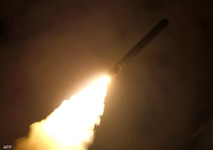 2000 كيلومتر في 15 دقيقة: تفاصيل أكثر عن الصاروخ اليمني الذي ضرب تل أبيب