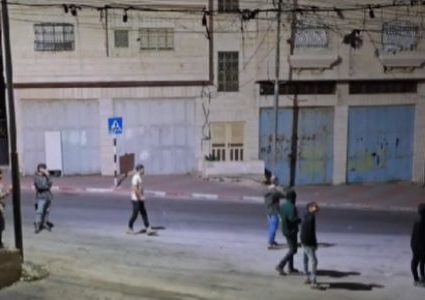 مستوطنون يستولون على شقة في بلدة الطور