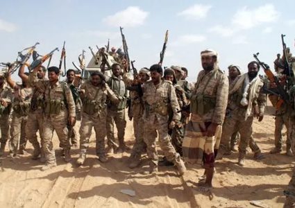 قيادي حوثي: مستعدّون لإرسال مئات آلاف المقاتلين المدرّبين لحزب الله