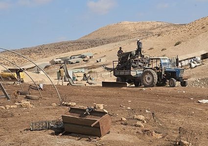 هيئة مقاومة الجدار والاستيطان تنفذ جولة تفقدية في الأغوار الشمالية