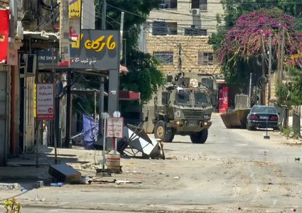 الاحتلال يحاصر عشرات المواطنين بينهم أطفال داخل مبنى بلدية قباطية