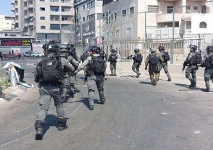 الاحتلال يقتحم مخيم شعفاط شمال القدس