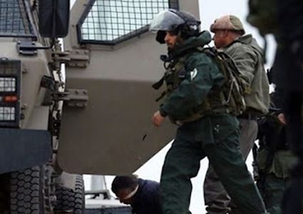 الاحتلال يعتقل شابا من توانة