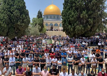 40 ألفًا يؤدون صلاة الجمعة في المسجد الاقصى